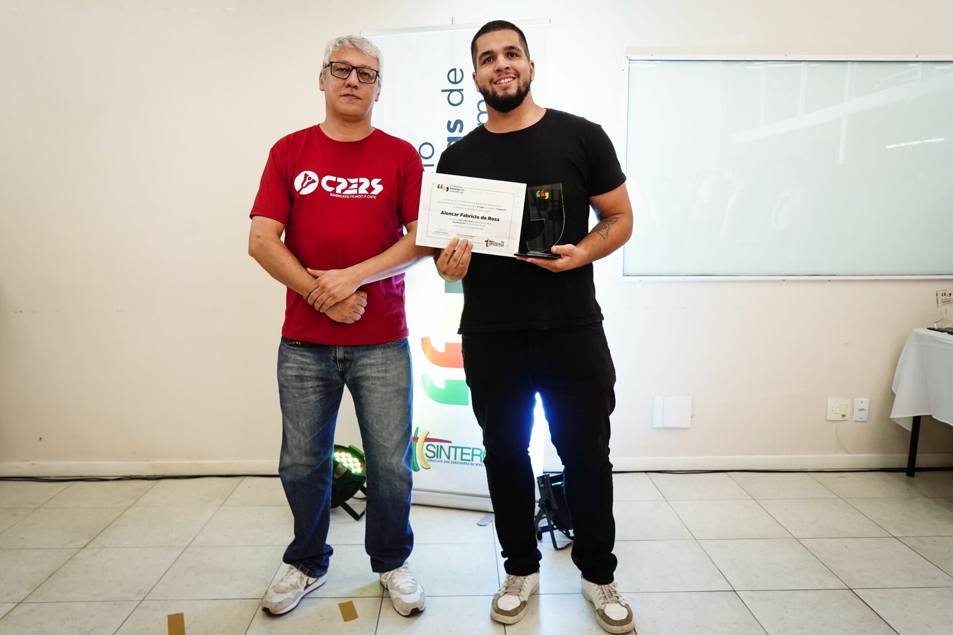 Foto Sobre Foto Sobre - Imagem 1